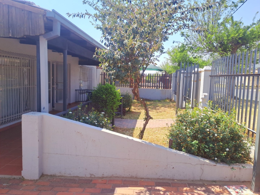 3 Bedroom Property for Sale in Rosettenville Gauteng