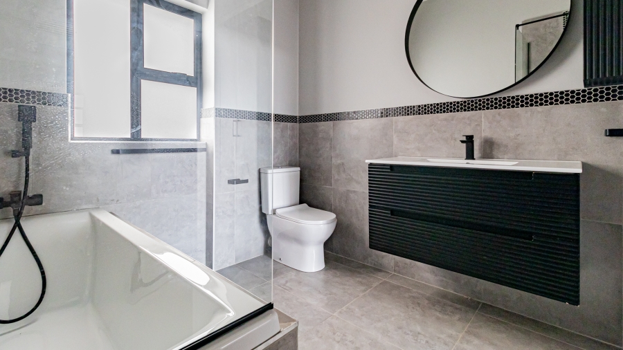 4 Bedroom Property for Sale in Roodekrans Gauteng