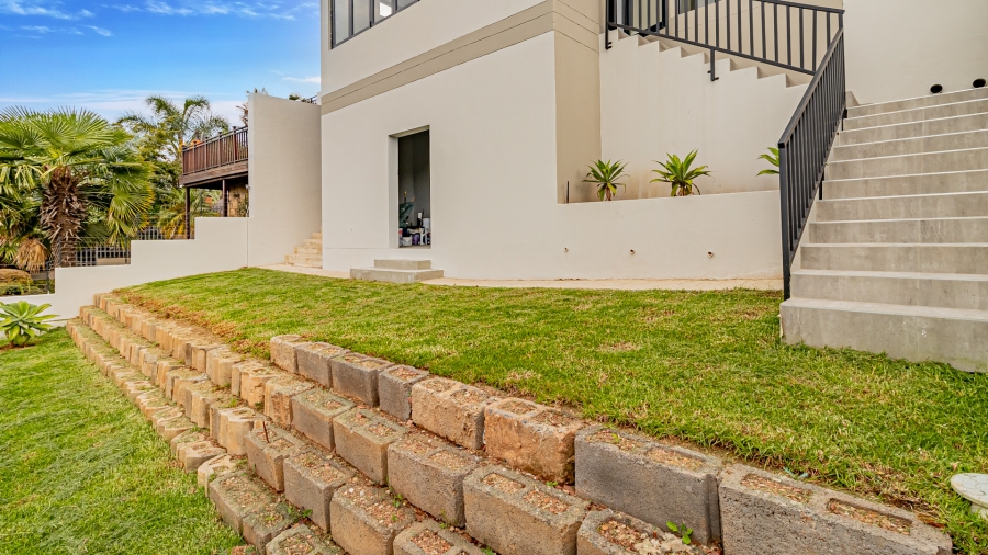 4 Bedroom Property for Sale in Roodekrans Gauteng