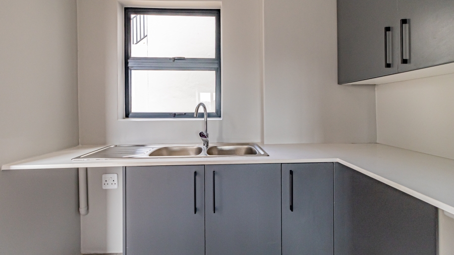 4 Bedroom Property for Sale in Roodekrans Gauteng