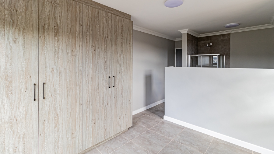 4 Bedroom Property for Sale in Roodekrans Gauteng