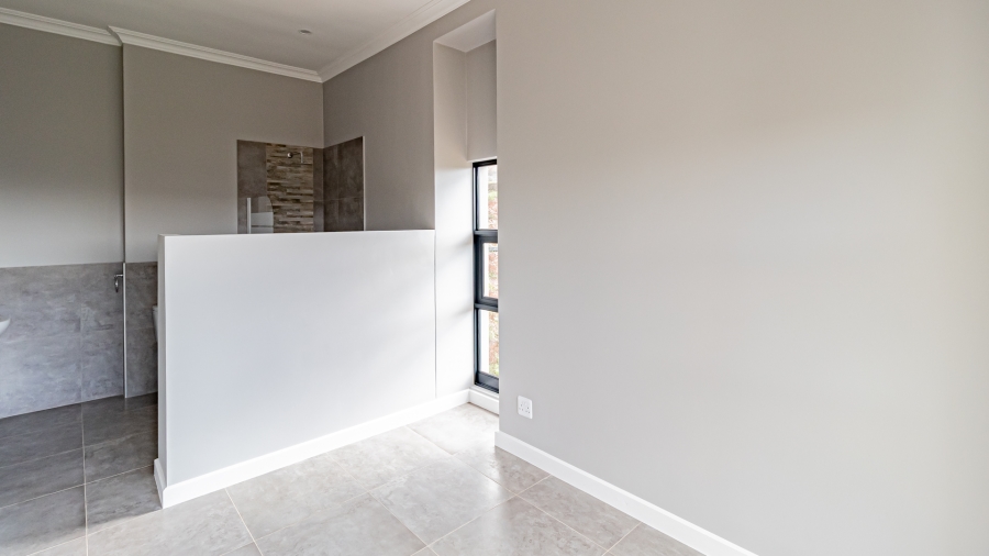 4 Bedroom Property for Sale in Roodekrans Gauteng