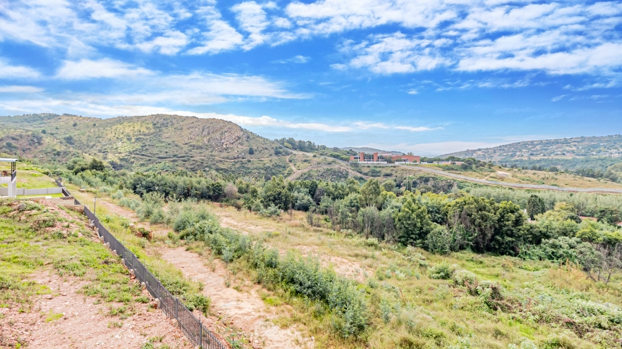 4 Bedroom Property for Sale in Roodekrans Gauteng