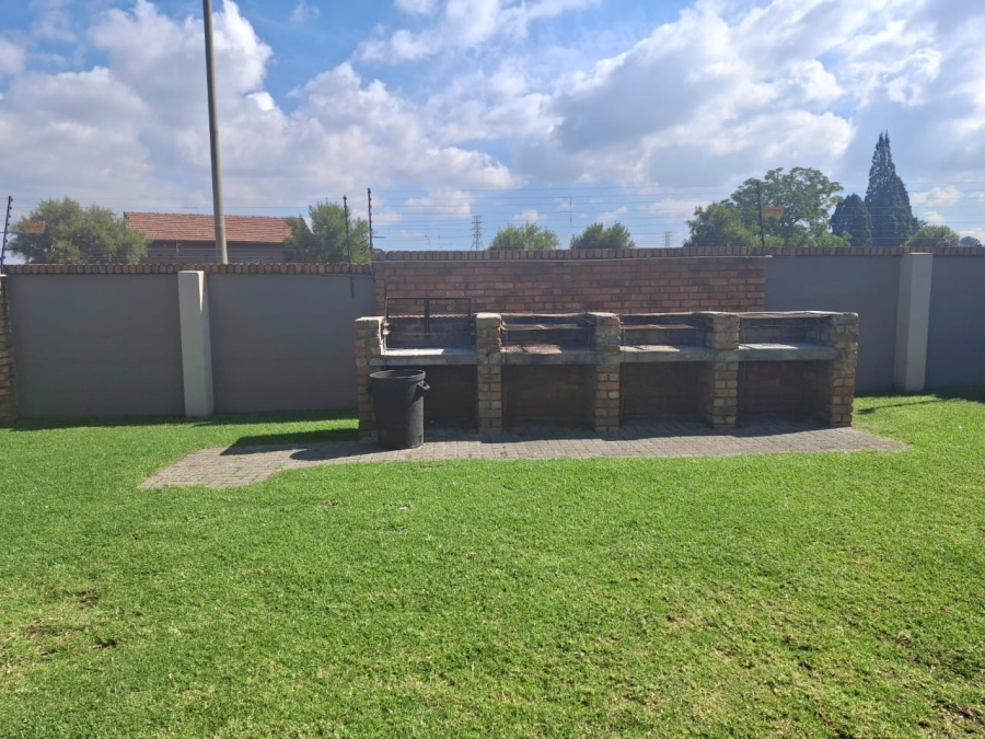 2 Bedroom Property for Sale in Van Dyk Park Gauteng