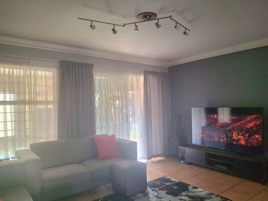 2 Bedroom Property for Sale in Van Dyk Park Gauteng