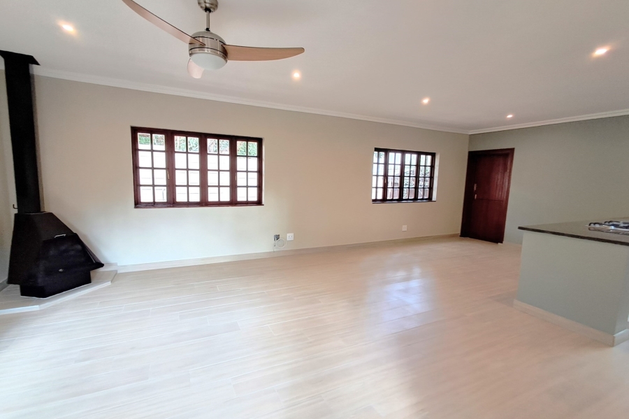 To Let 2 Bedroom Property for Rent in Douglasdale Gauteng