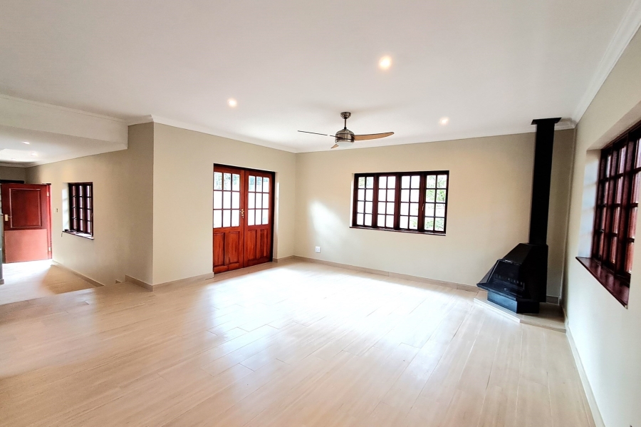 To Let 2 Bedroom Property for Rent in Douglasdale Gauteng