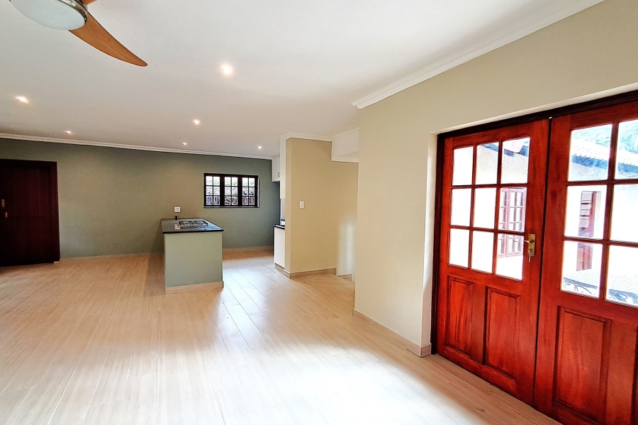 To Let 2 Bedroom Property for Rent in Douglasdale Gauteng