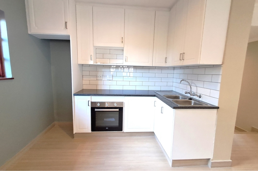 To Let 2 Bedroom Property for Rent in Douglasdale Gauteng