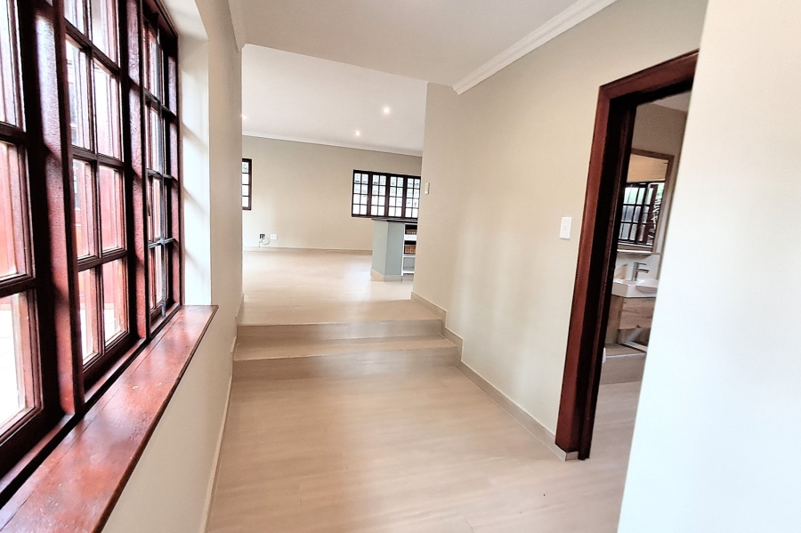 To Let 2 Bedroom Property for Rent in Douglasdale Gauteng