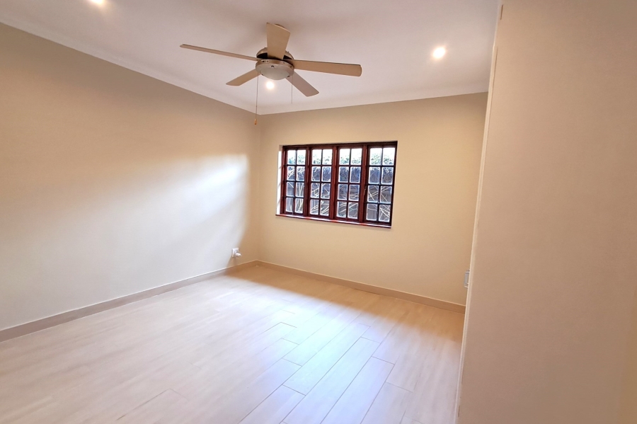 To Let 2 Bedroom Property for Rent in Douglasdale Gauteng