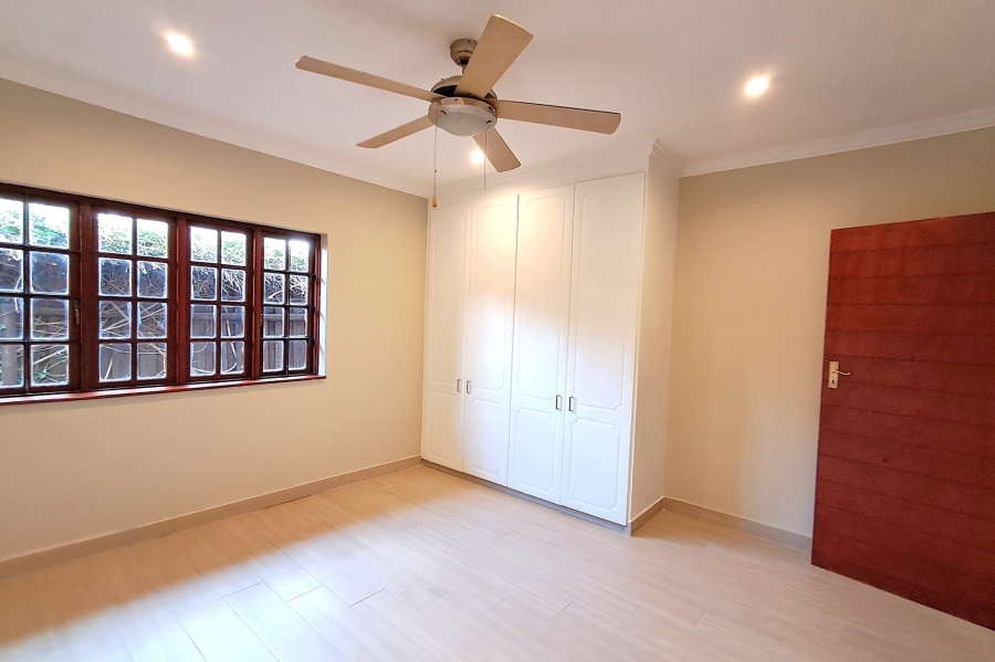 To Let 2 Bedroom Property for Rent in Douglasdale Gauteng