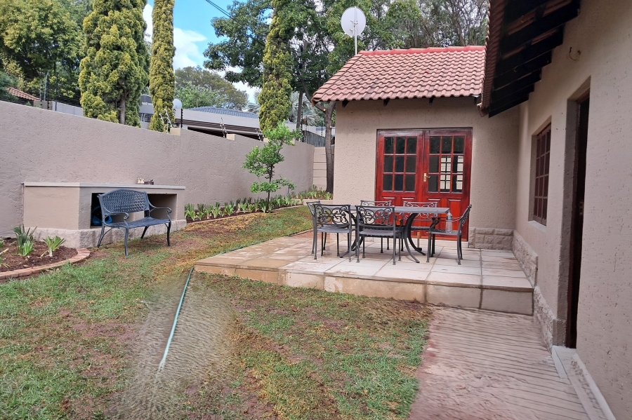 To Let 2 Bedroom Property for Rent in Douglasdale Gauteng