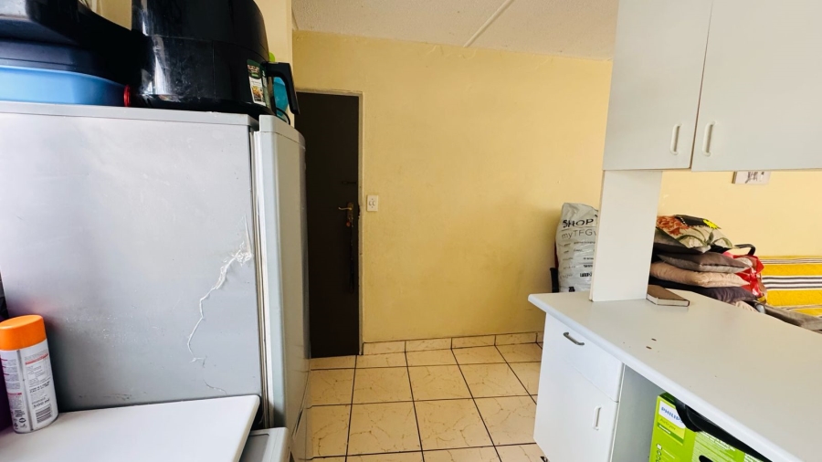 2 Bedroom Property for Sale in Weltevreden Park Gauteng
