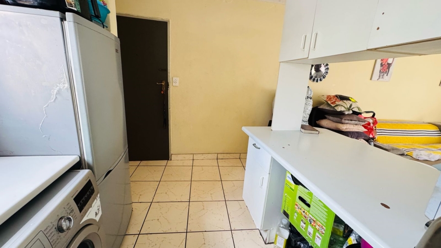 2 Bedroom Property for Sale in Weltevreden Park Gauteng