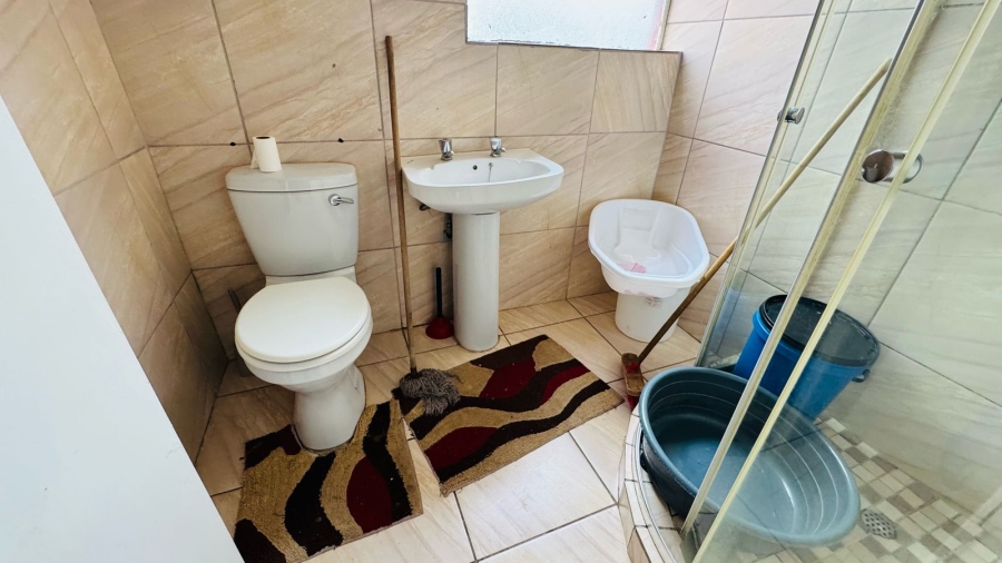 2 Bedroom Property for Sale in Weltevreden Park Gauteng