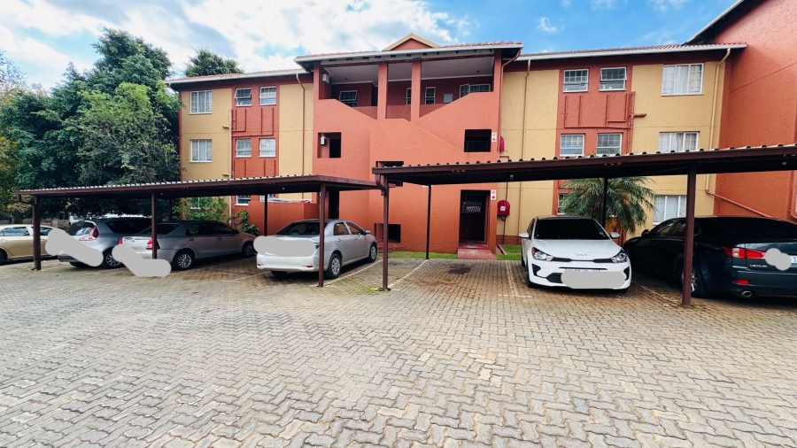 2 Bedroom Property for Sale in Weltevreden Park Gauteng