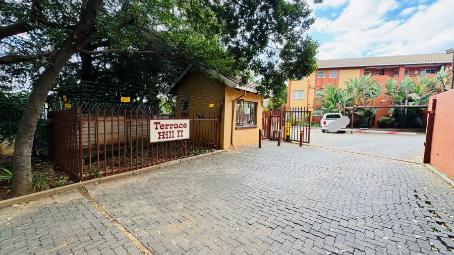 2 Bedroom Property for Sale in Weltevreden Park Gauteng