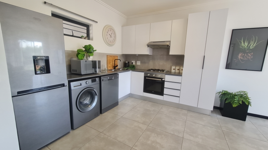 1 Bedroom Property for Sale in Broadacres Gauteng