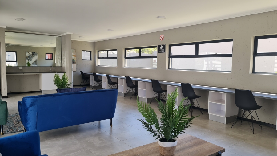 1 Bedroom Property for Sale in Broadacres Gauteng