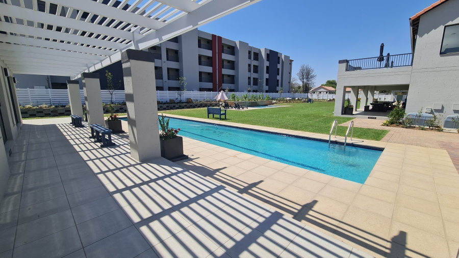 1 Bedroom Property for Sale in Broadacres Gauteng