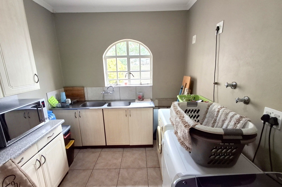 4 Bedroom Property for Sale in Highway Gardens Gauteng
