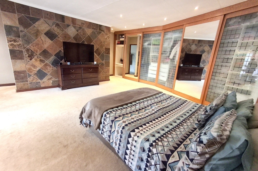 4 Bedroom Property for Sale in Highway Gardens Gauteng