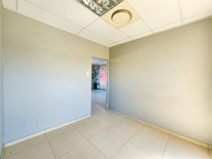 To Let commercial Property for Rent in Ruimsig Gauteng