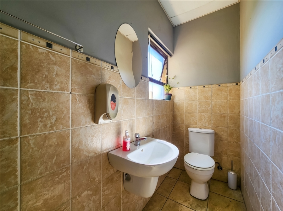 To Let commercial Property for Rent in Ruimsig Gauteng