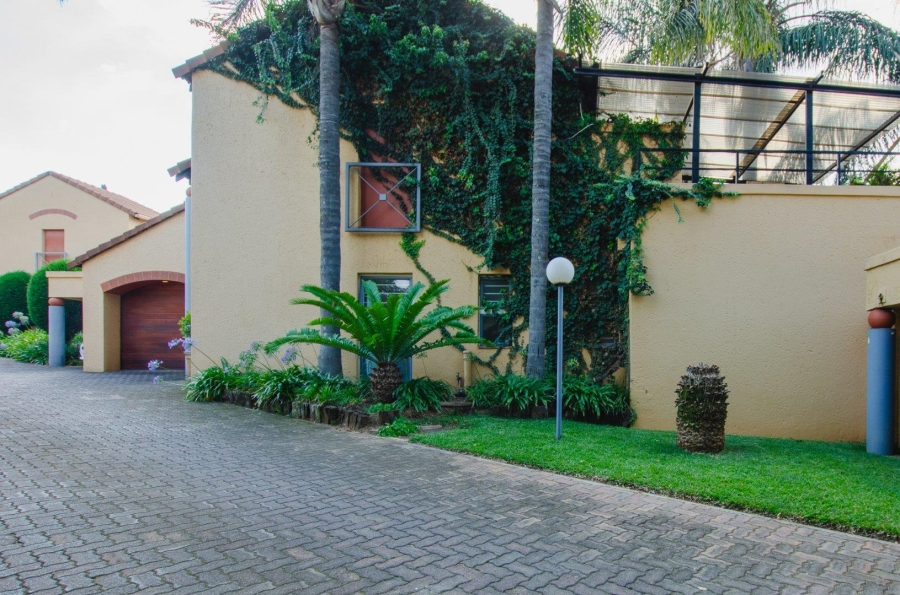 3 Bedroom Property for Sale in Wapadrand Gauteng
