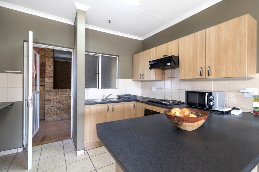 2 Bedroom Property for Sale in Birchleigh Gauteng