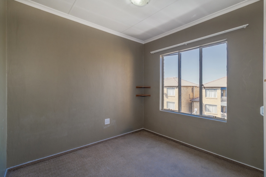 2 Bedroom Property for Sale in Birchleigh Gauteng