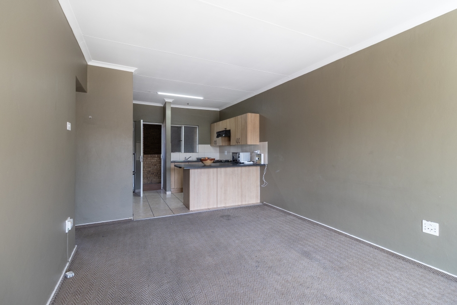 2 Bedroom Property for Sale in Birchleigh Gauteng