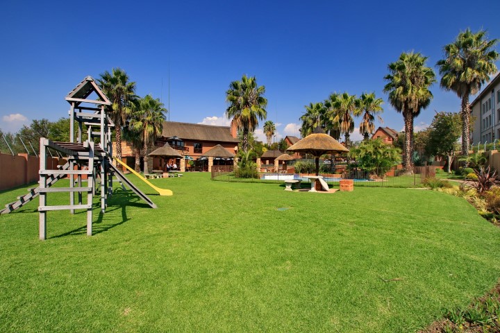 2 Bedroom Property for Sale in Fourways Gauteng