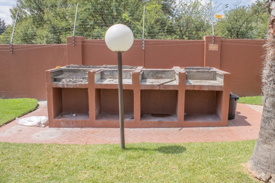 2 Bedroom Property for Sale in Fourways Gauteng