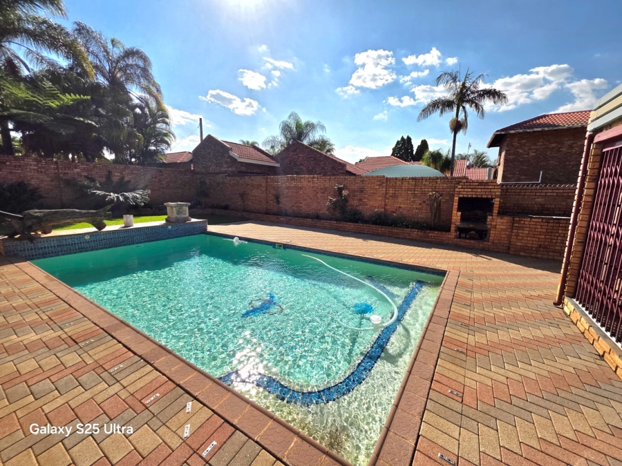 3 Bedroom Property for Sale in Ninapark Gauteng