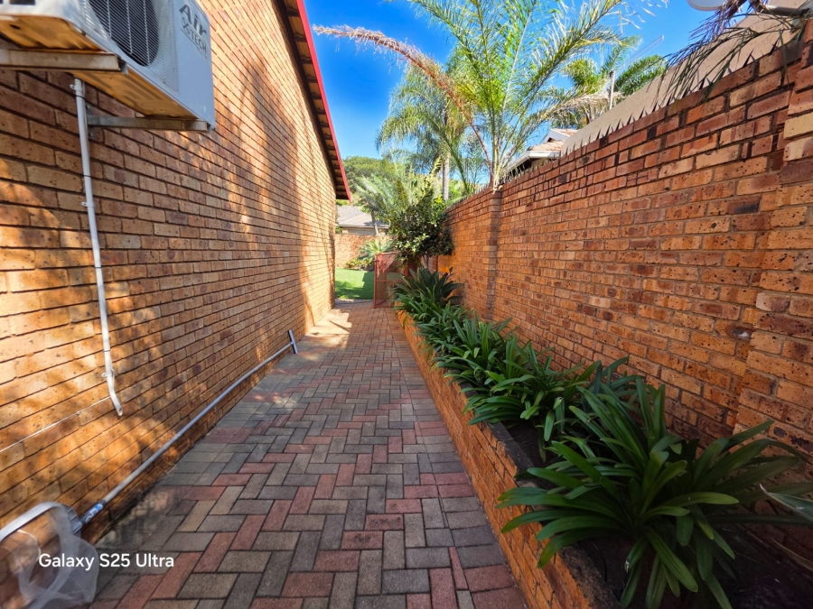 3 Bedroom Property for Sale in Ninapark Gauteng