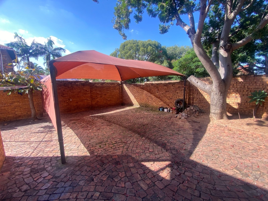 3 Bedroom Property for Sale in Ninapark Gauteng