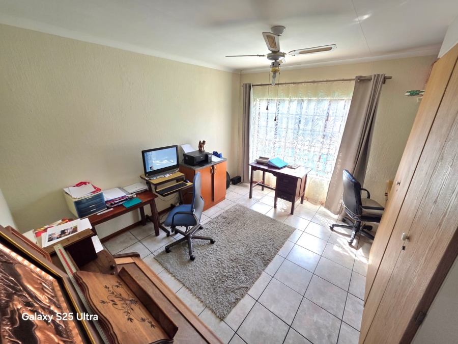 3 Bedroom Property for Sale in Ninapark Gauteng