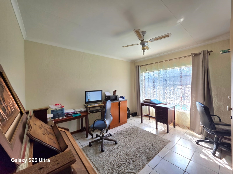3 Bedroom Property for Sale in Ninapark Gauteng