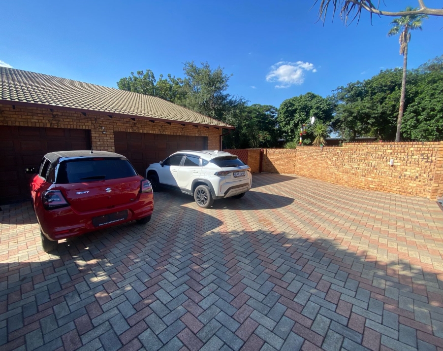 3 Bedroom Property for Sale in Ninapark Gauteng