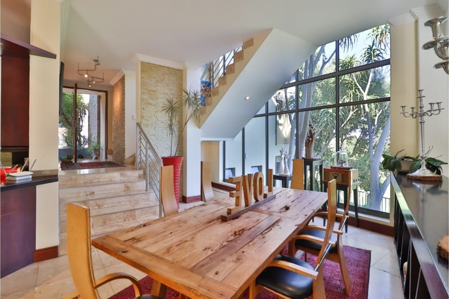 5 Bedroom Property for Sale in Waterkloof Ridge Gauteng