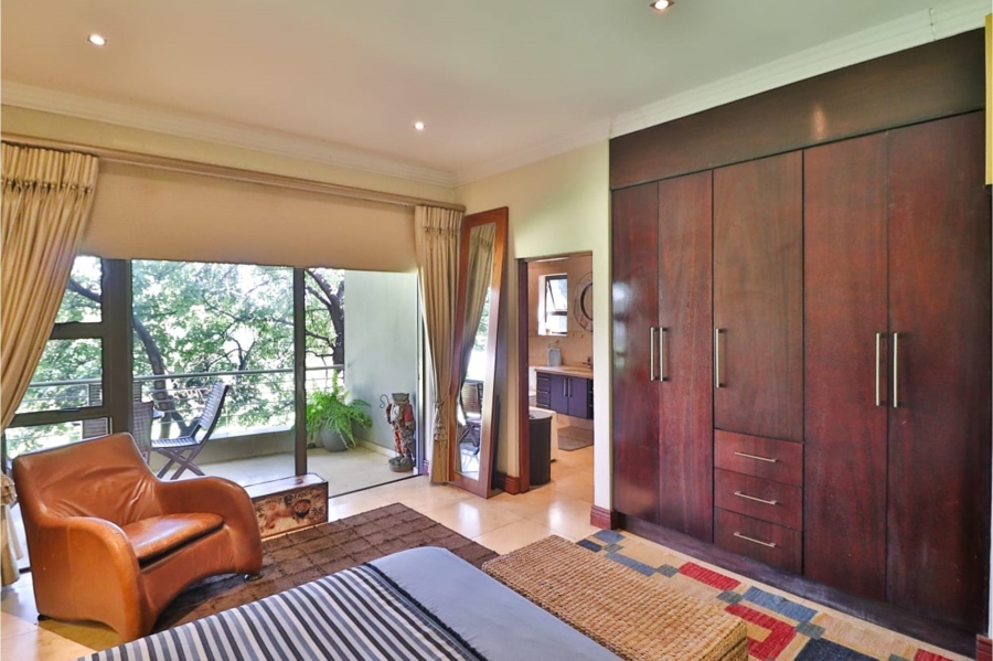 5 Bedroom Property for Sale in Waterkloof Ridge Gauteng