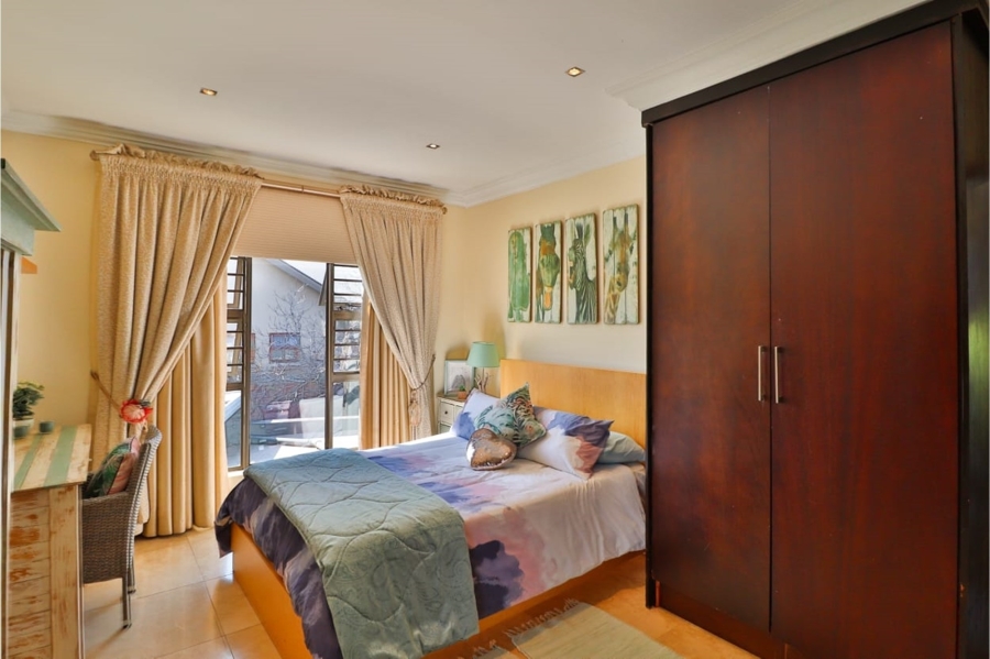 5 Bedroom Property for Sale in Waterkloof Ridge Gauteng