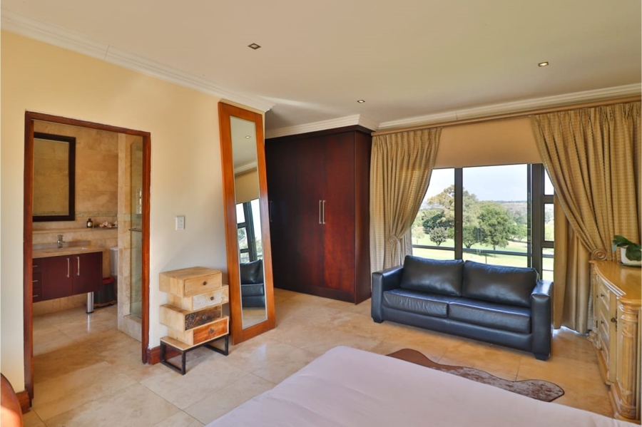 5 Bedroom Property for Sale in Waterkloof Ridge Gauteng