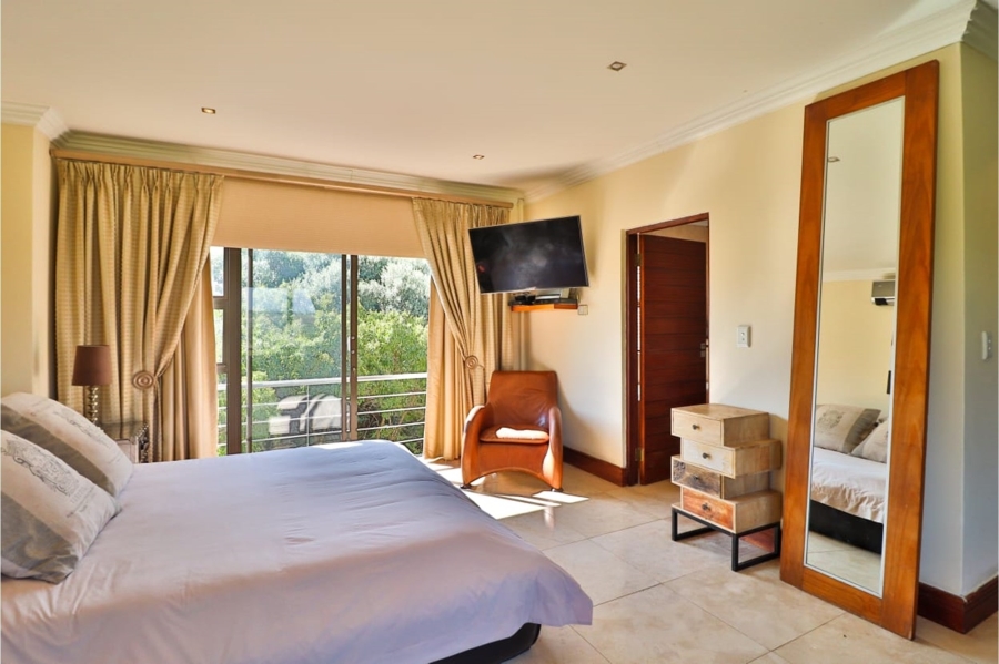 5 Bedroom Property for Sale in Waterkloof Ridge Gauteng