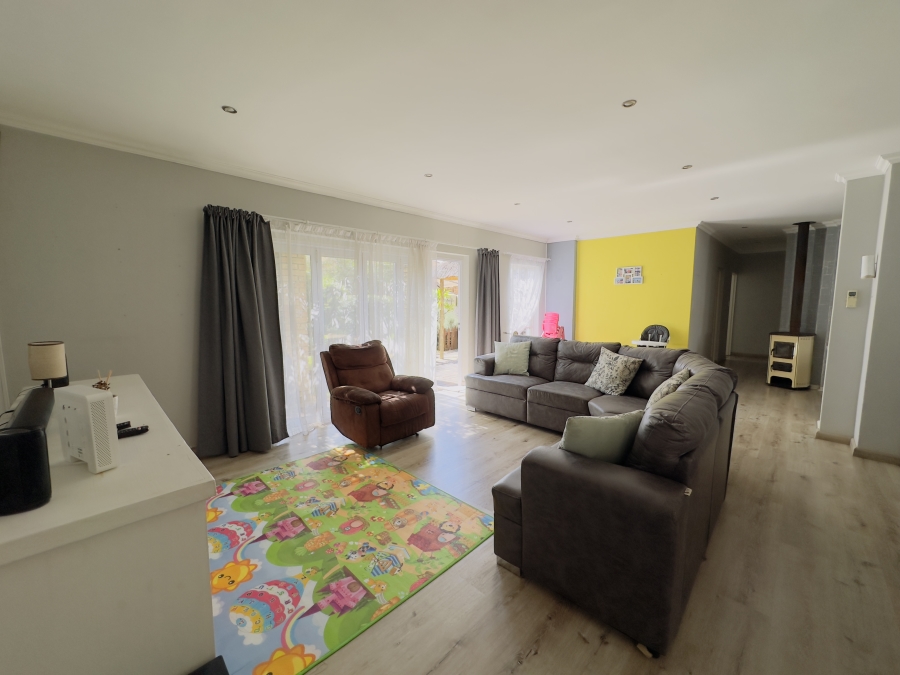 3 Bedroom Property for Sale in Albemarle Gauteng