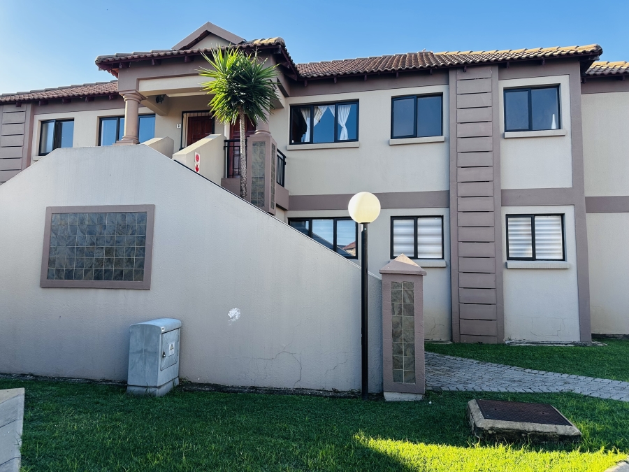 2 Bedroom Property for Sale in Helderwyk Gauteng