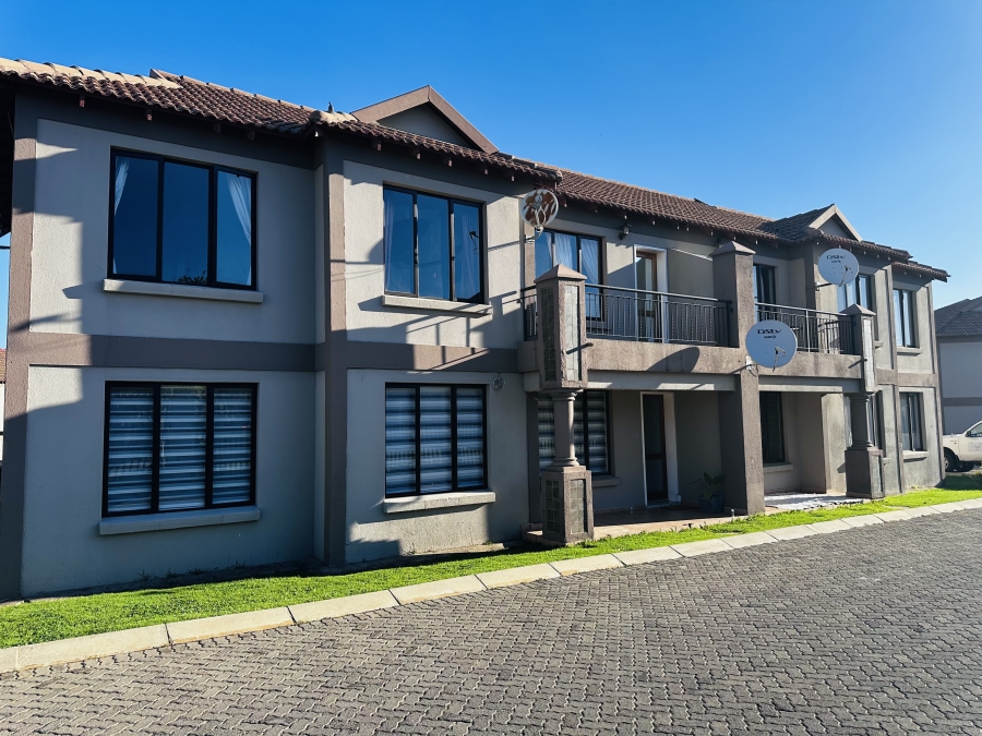 2 Bedroom Property for Sale in Helderwyk Gauteng