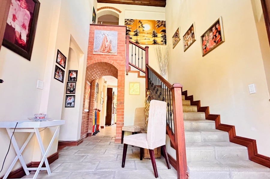 4 Bedroom Property for Sale in Silver Lakes Gauteng